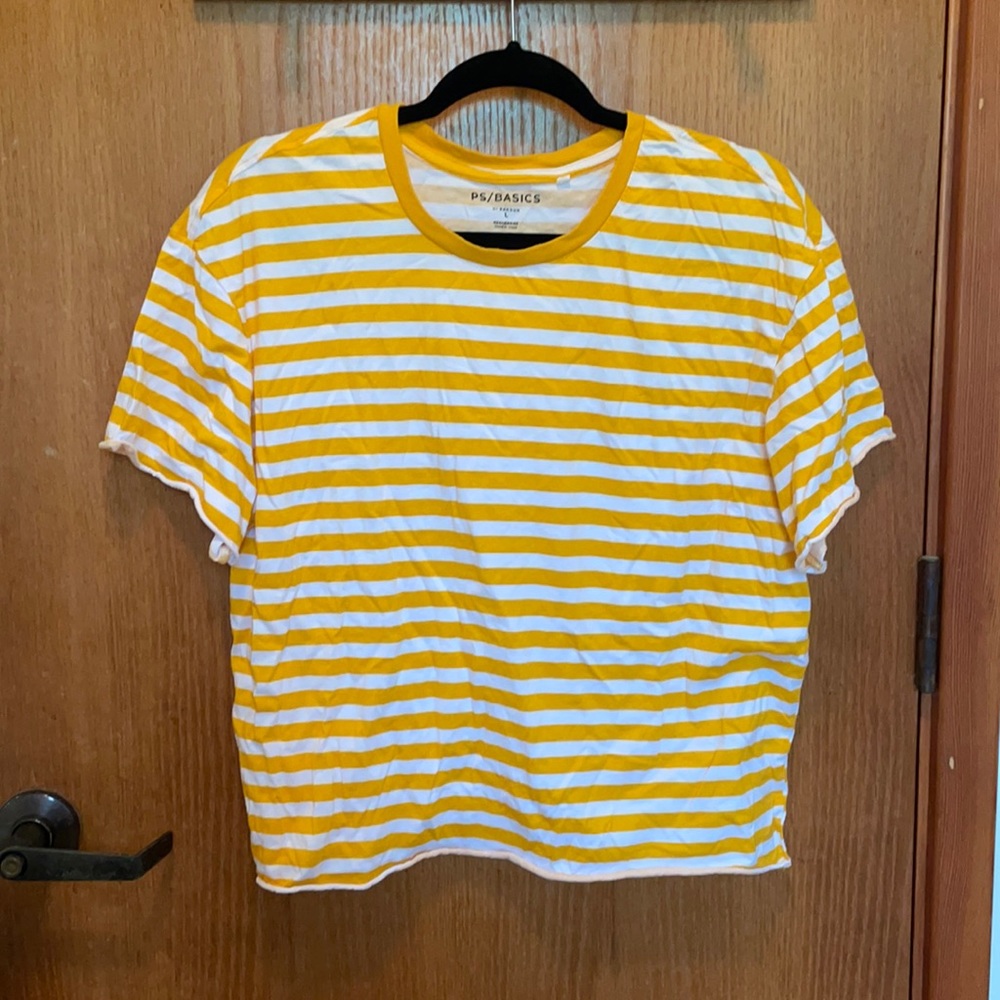 Yellow stripped Tshirt